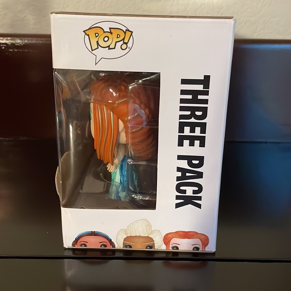 Disneys A Wrinkle in Time Mrs Who/Mrs Which/Mrs Whatsit Funko Pop! B&N Exclusive - Picture 5 of 5